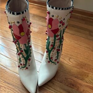 Show stopping boots New